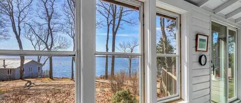 المنشأة من الداخل