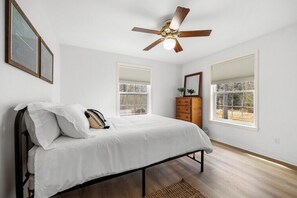 2 soverom, strykejern/-brett, wi-fi og sengetøy