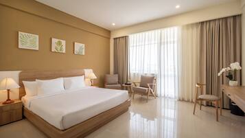 In-room safe, desk, free WiFi, bed sheets