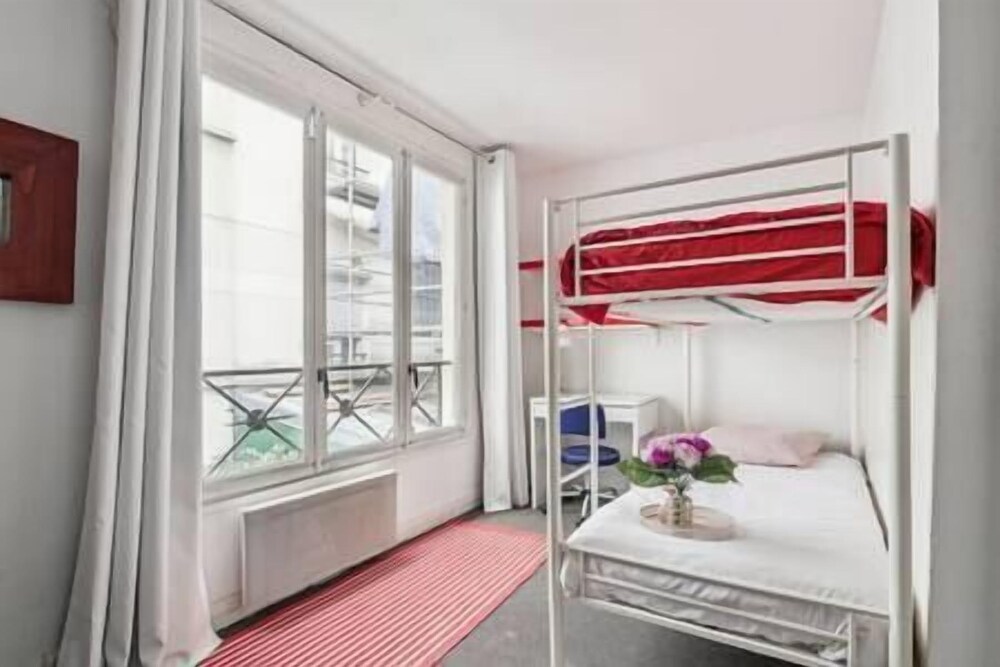 Charming House of 118m2 7th Mobility Lease Paris Vrbo