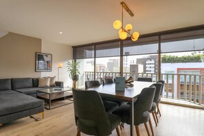Interior - w* | Modern 2BR w/Balcony in Miraflores (Miraflores)
