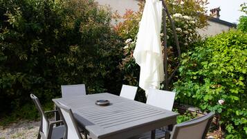Exclusive-Apartment | Blick auf den Garten
