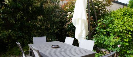 Exclusive Apartment | Garden view