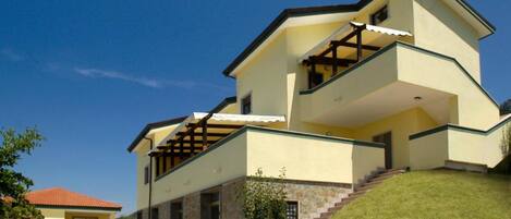 Appartamento, vista mare, edificio separato | Wi-Fi gratuito