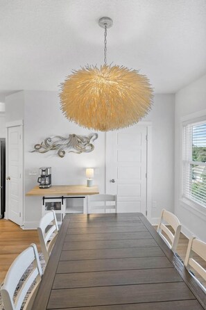 Dining - Welcome Basket, Swim Spa, Steps to Beach, BBQ! (St. Augustine)