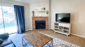 TV, fireplace
