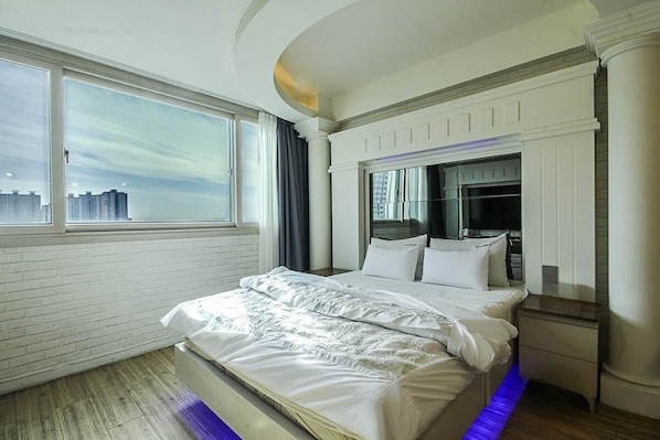 Standard Room | Soundproofing, free WiFi - hwamyeong sky hotel (Busan)