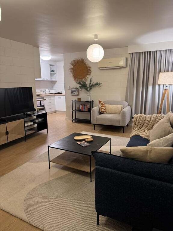 Stylish Parkside Stay | Cbd With Parking - Launceston