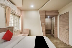 Classic Double or Twin Room - Collection O 75732 Hotel Aatithya (Bhubaneshwar)