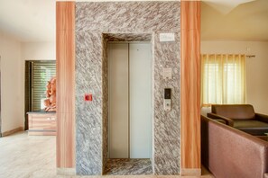 Lobby - Collection O 75732 Hotel Aatithya (Bhubaneshwar)