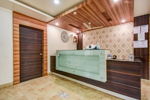 Reception - Collection O 75732 Hotel Aatithya (Bhubaneshwar)