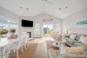 Smart TV, chimenea, tenis de mesa y libros 