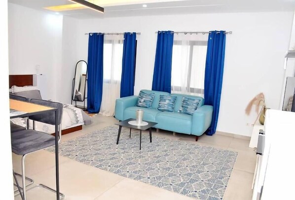 1 bedroom, premium bedding, down duvets, Select Comfort beds