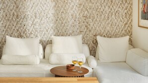 Interior - Aionion Residence by K&K - Daphne Suite (Athina)