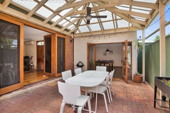 Outdoor dining