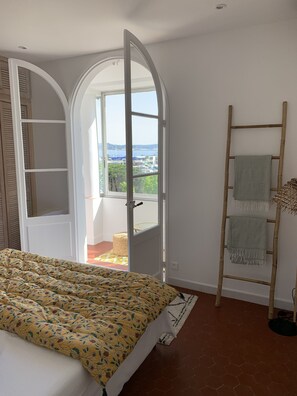 2 camere, ferro/asse da stiro, Wi-Fi gratuito, lenzuola