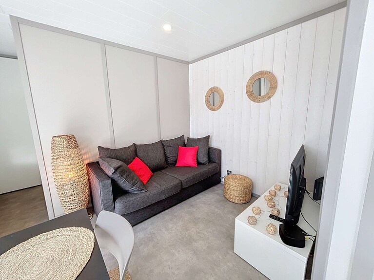Charming Cottage Near Beach In Jullouville - Heated Pool, Terrace, And Private Parking - Jullouville