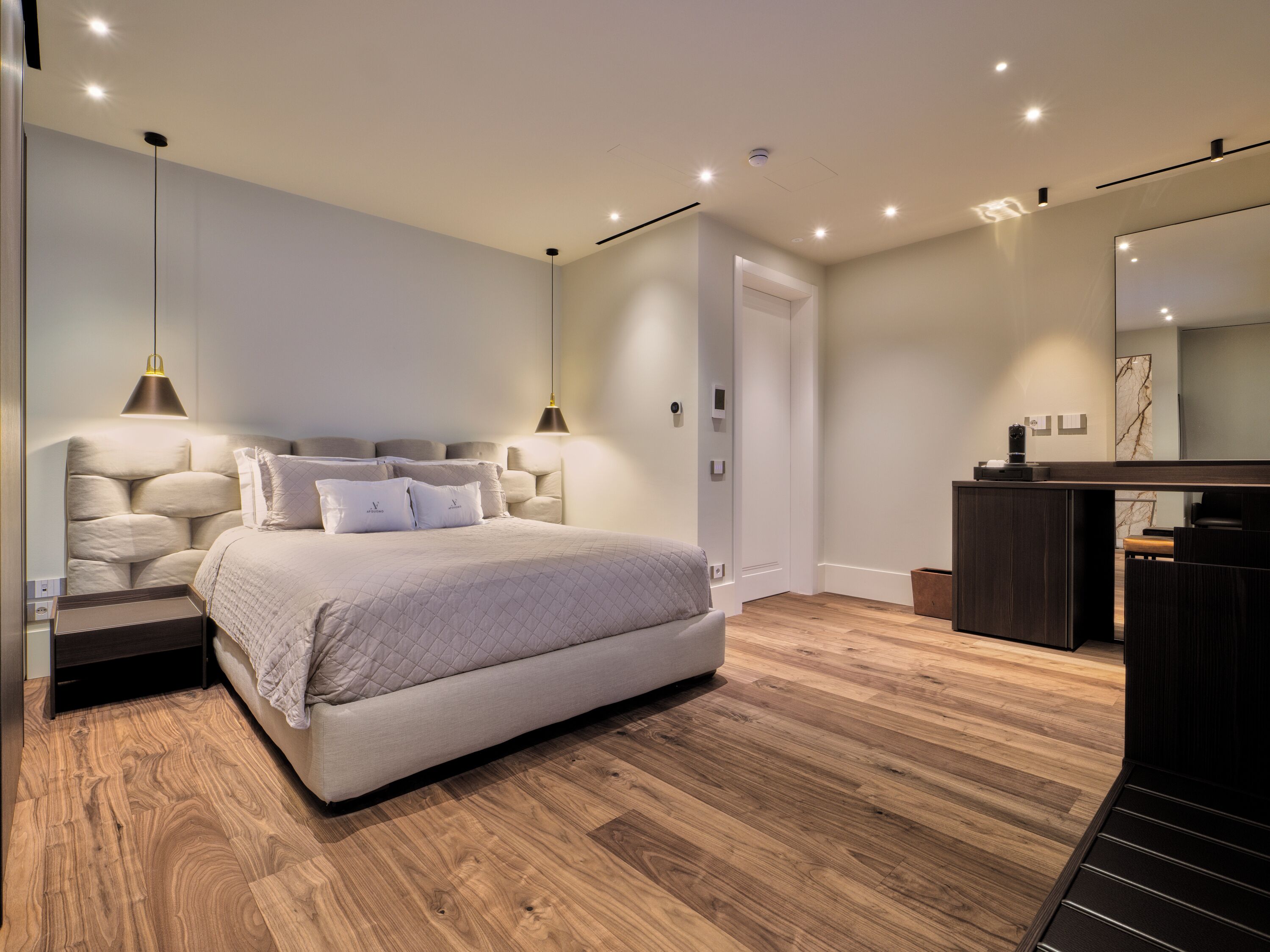 Ropa de cama de alta calidad, cubrecamas y colchones con pillow-top 