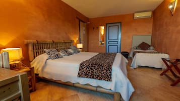 Superior Double Room, Sea View | In-room safe, soundproofing, free WiFi