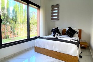 5 Schlafzimmer, Reisekinderbett, kostenloses WLAN, Bettwäsche