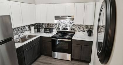 Luxury on a Budget! Spacious Retreat Awaits