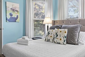 1 chambre, bureau, Wi-Fi, draps fournis