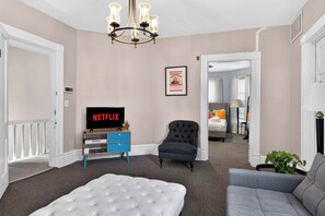 1 bedroom, desk, iron/ironing board, WiFi