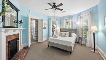 1 bedroom, desk, iron/ironing board, WiFi