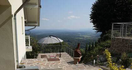 Vineyard cottage SkyView