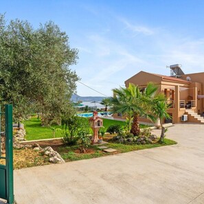 3 bedrooms - Villa Roula 3BR Seaview Villa in Chania (Chania)