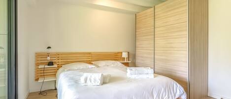 2 Schlafzimmer, Bügeleisen/Bügelbrett, WLAN, Bettwäsche