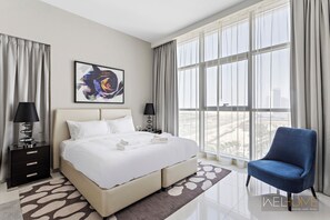 1 bedroom, individually decorated, individually furnished - WelHome - Charming Breathtaking 1BR Apt. In Damac Hills (Dubai)