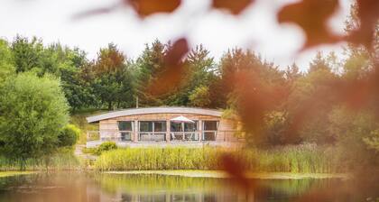 Isabella - a lodge that sleeps 6 guests in 3 bedrooms