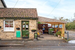 Exterior - Feathered Nest - Masham (Masham)