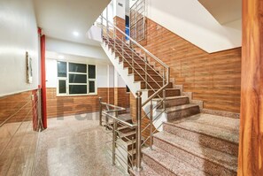 32-inch flat-screen TV with cable channels - Hotel Fabulous At Delhi Airport (New Delhi)