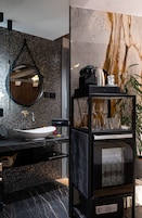 Apartamento superluxo, vista para o jardim | 1 quarto, cofres nos quartos, escrivaninha