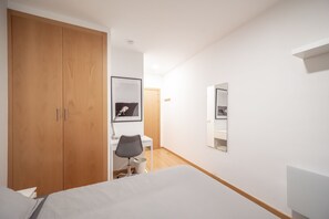 1 室のベッドルーム、WiFi、ベッドシーツ