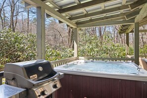 مغطس سبا خارجي