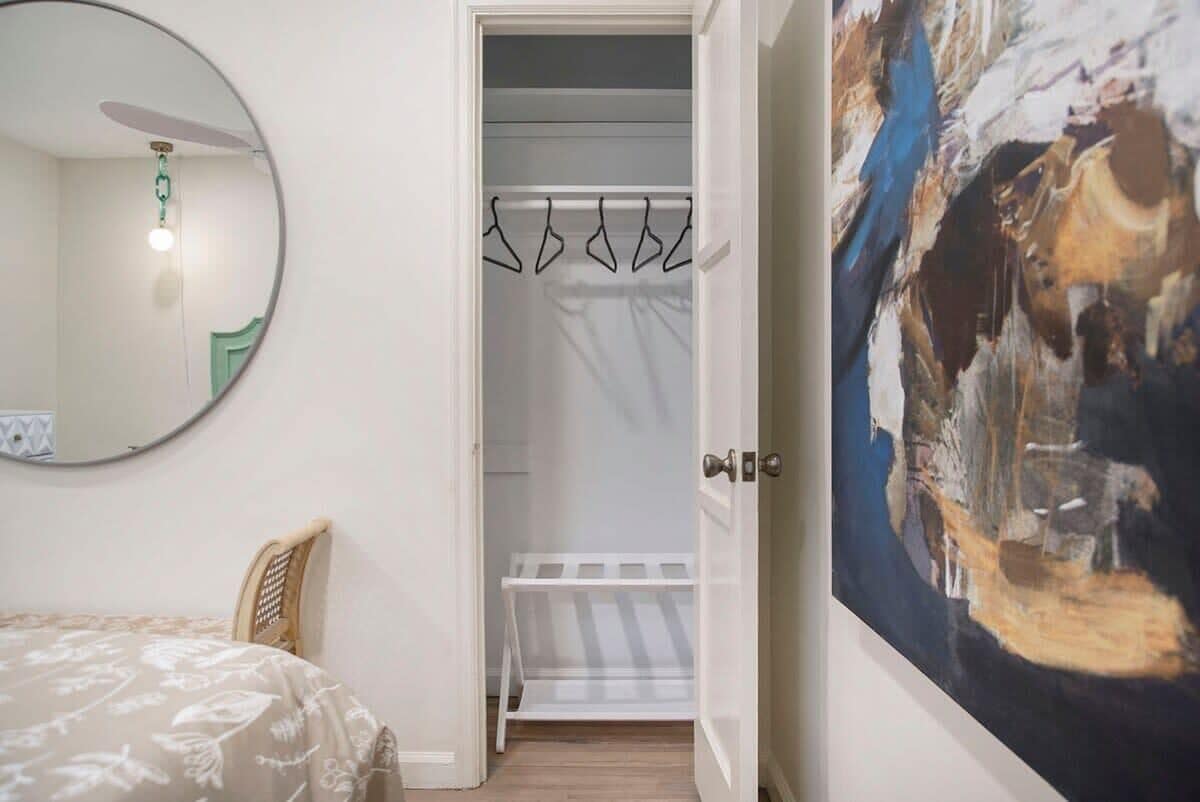 2 bedrooms, travel crib, WiFi, bed sheets