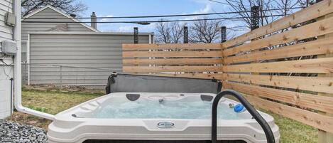 Bañera de hidromasaje exterior