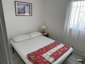 2 bedrooms