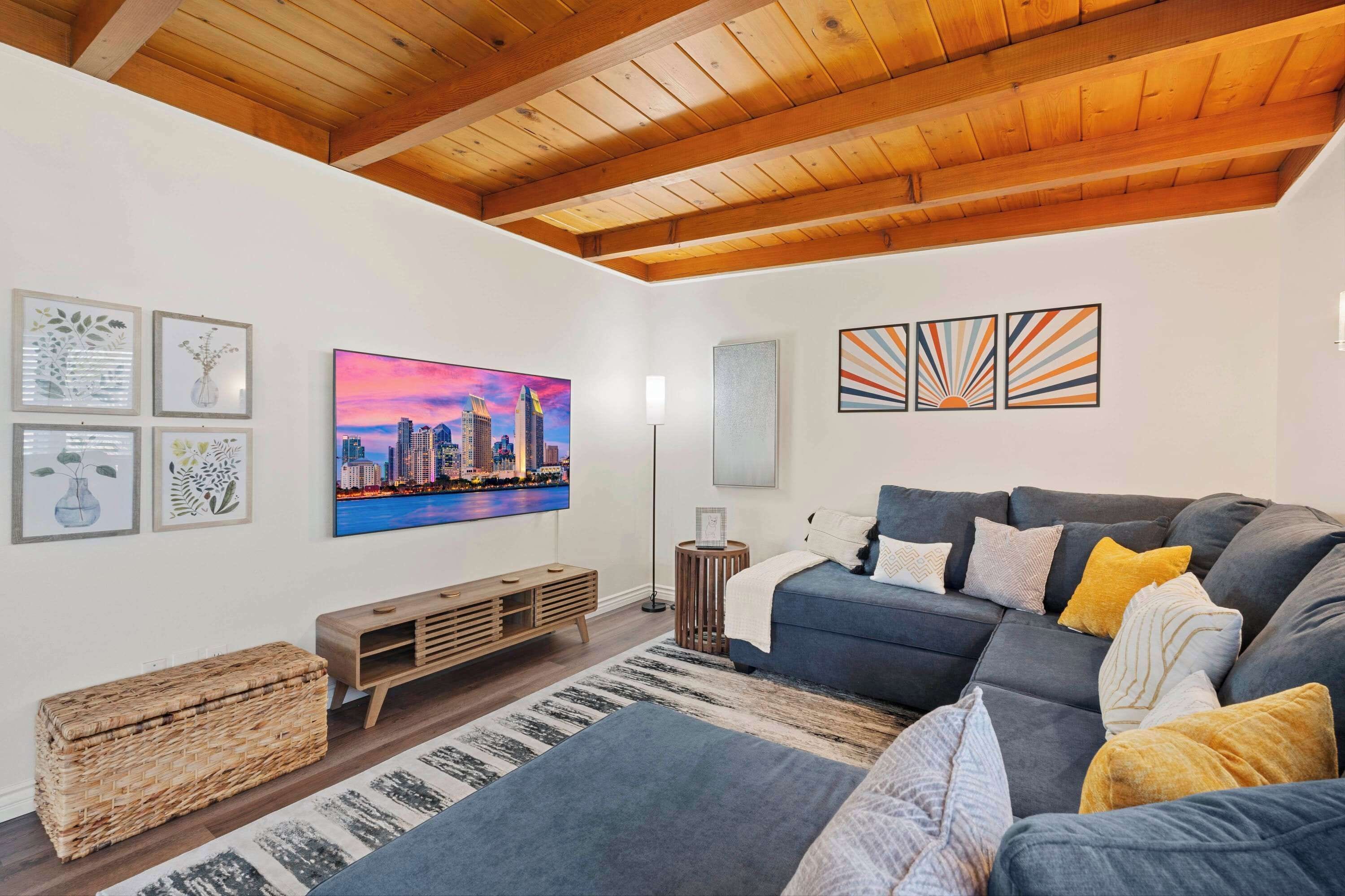 TV, fireplace, offices