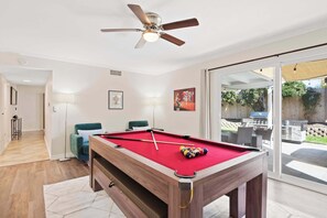 Games room - Sweet Escape | Family Retreat | Vibrant  | Spa (San Diego)