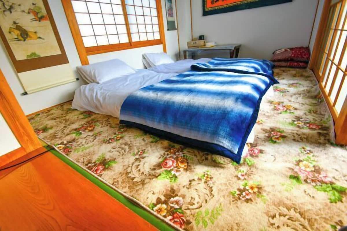 Hypo-allergenic bedding available, down comforters, desk
