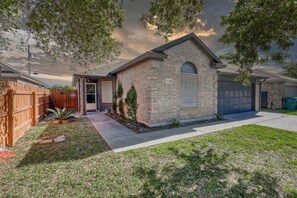 Exterior - The Sweet Family Casa (Aransas Pass)