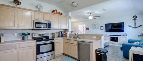 Fridge, oven, dishwasher, coffee/tea maker