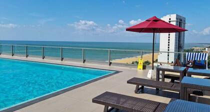 Luxury Apartments within 15 minutes drive to the Airport.