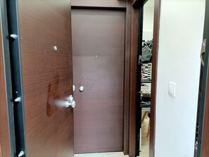 Interior - Beautiful Pedestrian (Athina)