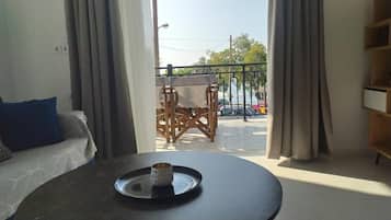 Apartamento, para fumantes | 3 quartos, escrivaninha, ferros/tábuas de passar roupa