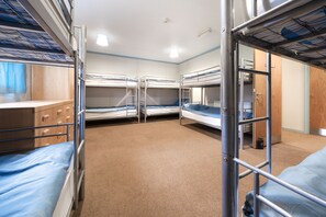 19 bedrooms, free WiFi, bed sheets